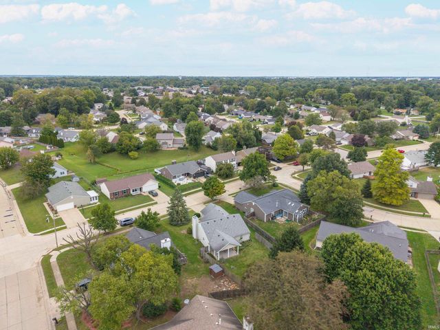 827 Sussex Court, Lafayette, IN 47909