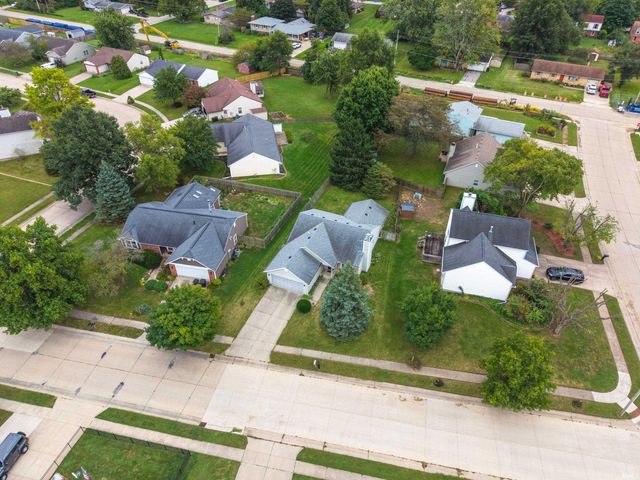 827 Sussex Court, Lafayette, IN 47909