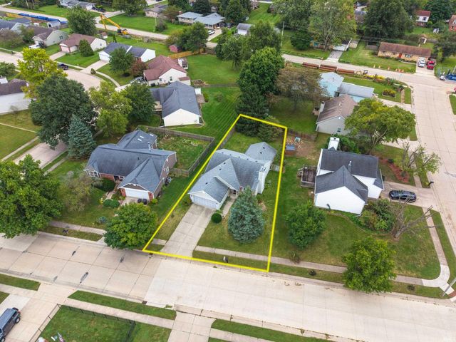 827 Sussex Court, Lafayette, IN 47909