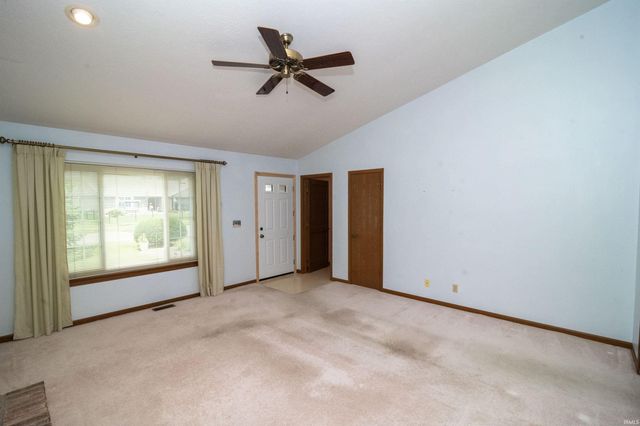 827 Sussex Court, Lafayette, IN 47909