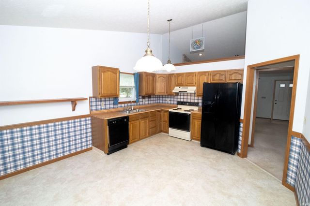 827 Sussex Court, Lafayette, IN 47909