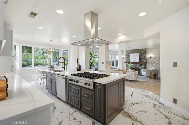 19 Easthill, Coto De Caza, CA 92679