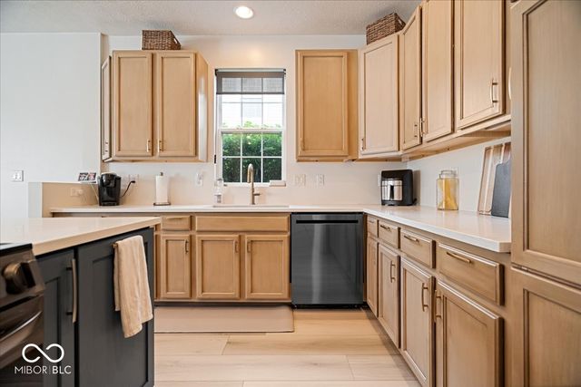 13528 E 131st Street, Fishers, IN 46037