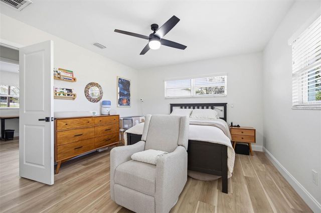 102 W ANGLEWOOD DRIVE, Brandon, FL 33511