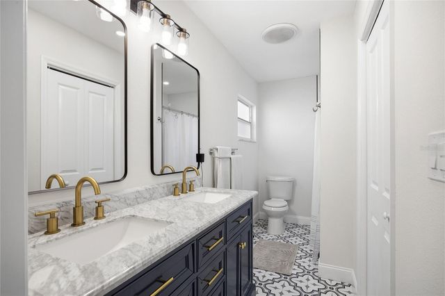 102 W ANGLEWOOD DRIVE, Brandon, FL 33511