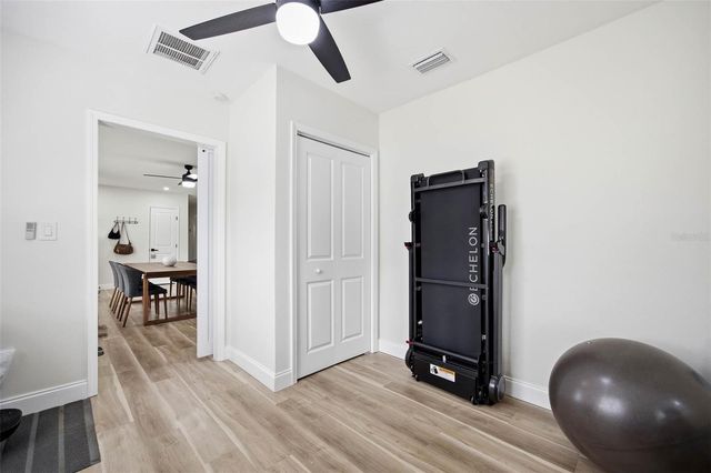 102 W ANGLEWOOD DRIVE, Brandon, FL 33511