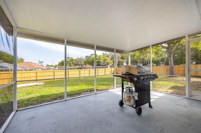 102 W ANGLEWOOD DRIVE, Brandon, FL 33511