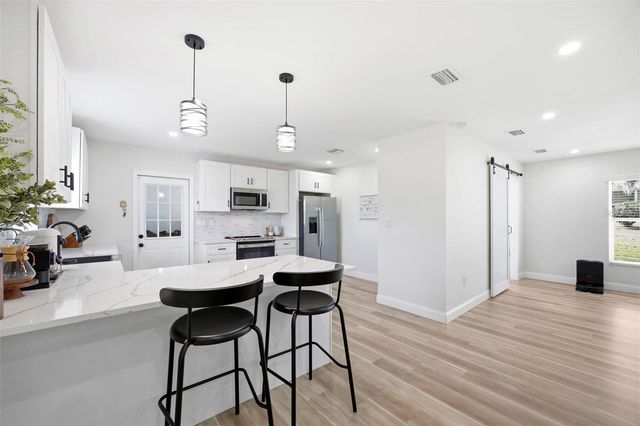 102 W ANGLEWOOD DRIVE, Brandon, FL 33511