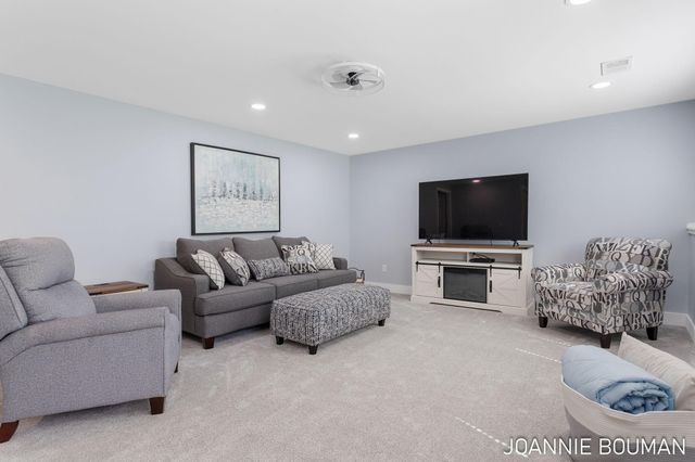 3497 Riverwalk Drive, Hamilton, MI 49419