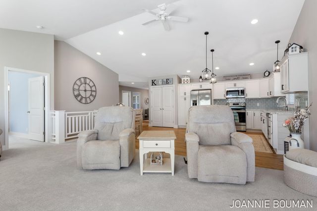 3497 Riverwalk Drive, Hamilton, MI 49419