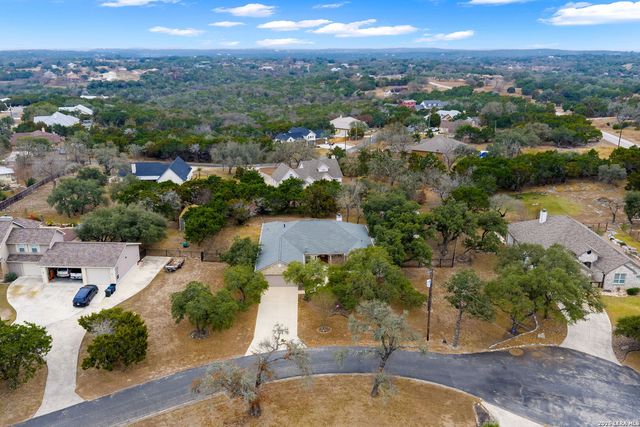 225 Skye Dr, Kerrville, TX 78028
