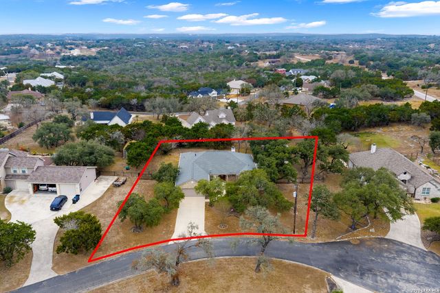 225 Skye Dr, Kerrville, TX 78028