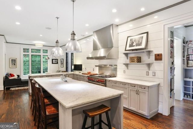 1692 Friar Tuck Road, Atlanta, GA 30309