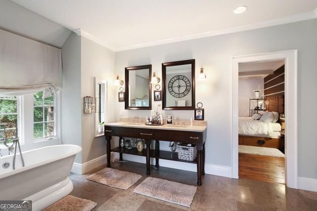 1692 Friar Tuck Road, Atlanta, GA 30309