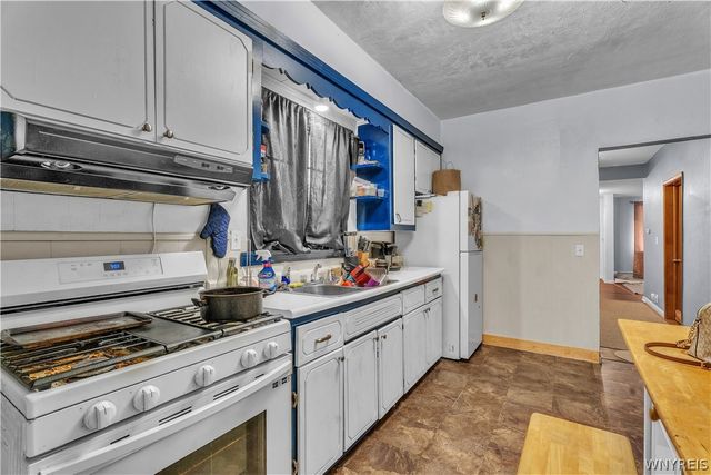60 Longnecker Street, Buffalo, NY 14206