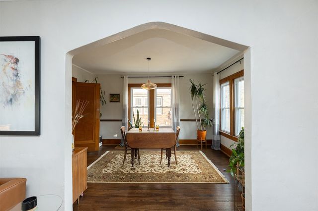 1916 34th Street, Des Moines, IA 50310