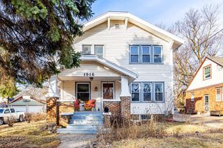1916 34th Street, Des Moines, IA 50310