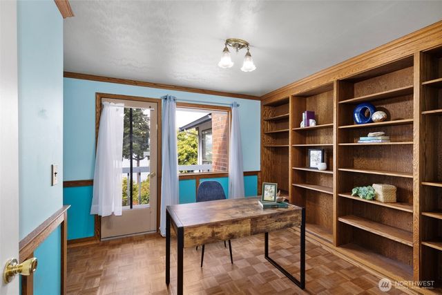 5046 NW Lakeness Road, Poulsbo, WA 98370