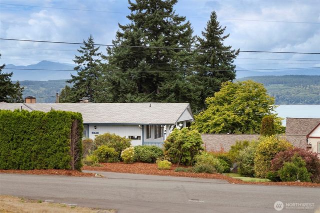 5046 NW Lakeness Road, Poulsbo, WA 98370