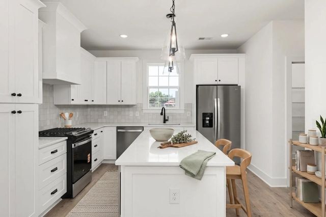 504 Edwin St, Nashville, TN 37207