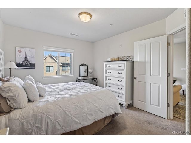 1062 Rockhurst Dr 202, Highlands Ranch, CO 80129