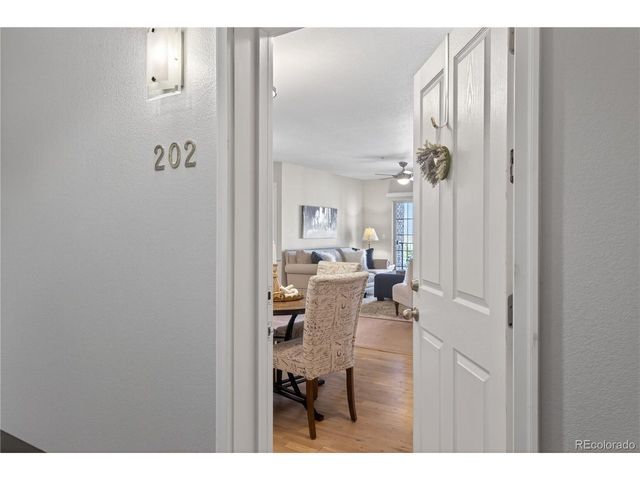 1062 Rockhurst Dr 202, Highlands Ranch, CO 80129