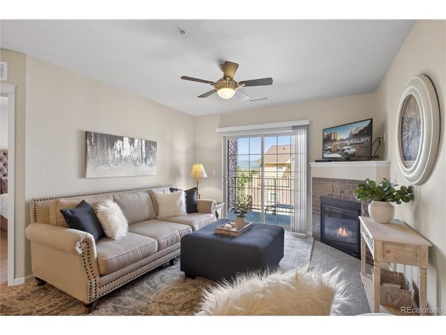 1062 Rockhurst Dr 202, Highlands Ranch, CO 80129