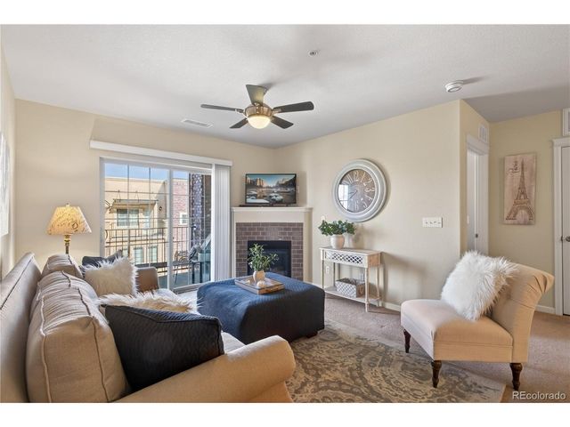 1062 Rockhurst Dr 202, Highlands Ranch, CO 80129