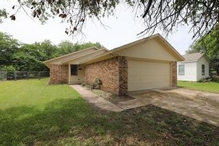 811 Clyde Street, White Settlement, TX 76108