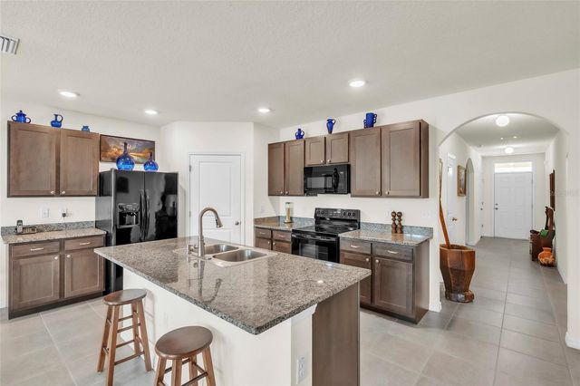 9527 SUNSTONE BOULEVARD, Thonotosassa, FL 33592