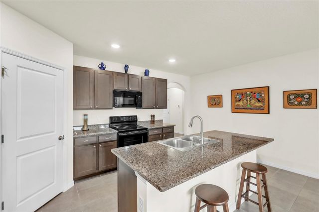 9527 SUNSTONE BOULEVARD, Thonotosassa, FL 33592
