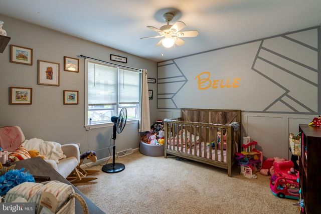 6 WINDWOOD PL, Lititz, PA 17543