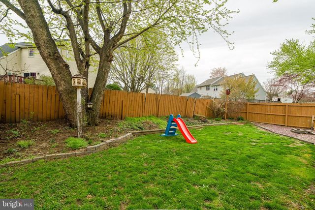 6 WINDWOOD PL, Lititz, PA 17543