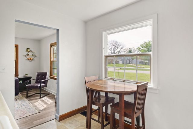 2330 39th Street, Rock Island, IL 61201
