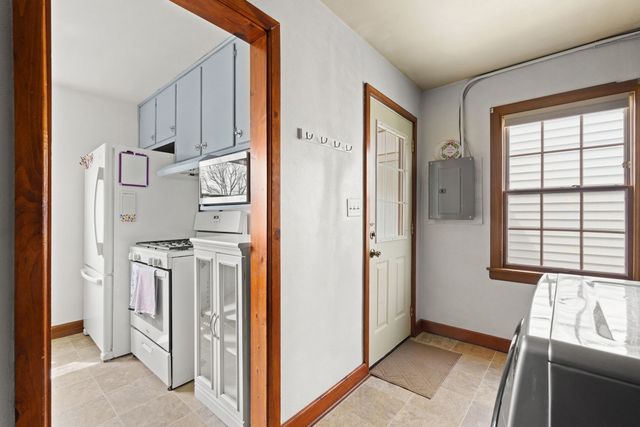 2330 39th Street, Rock Island, IL 61201