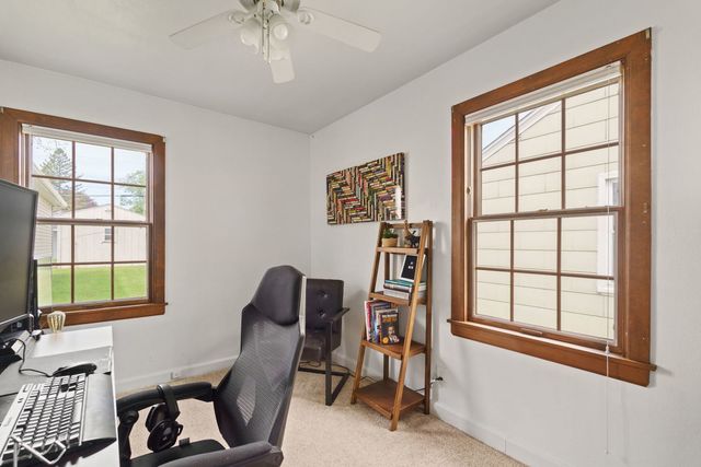 2330 39th Street, Rock Island, IL 61201