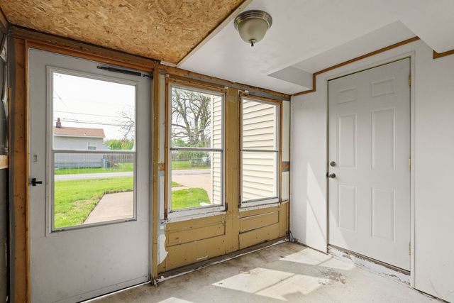 2330 39th Street, Rock Island, IL 61201