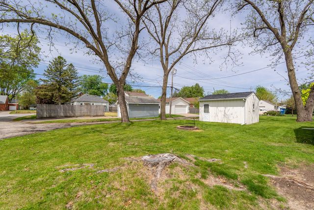 2330 39th Street, Rock Island, IL 61201