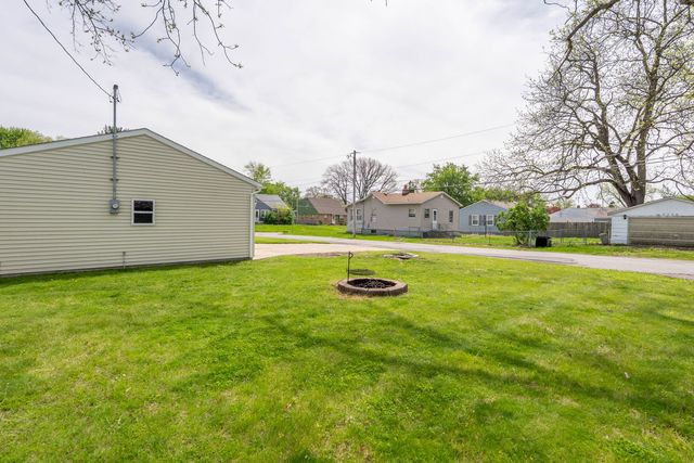 2330 39th Street, Rock Island, IL 61201