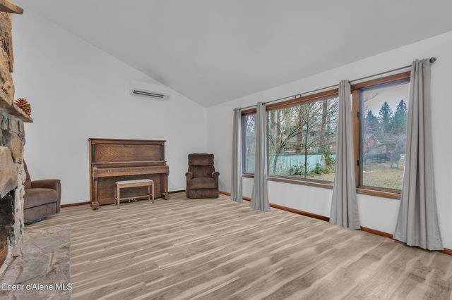 3010 E RIVERCREST DR, Post Falls, ID 83854