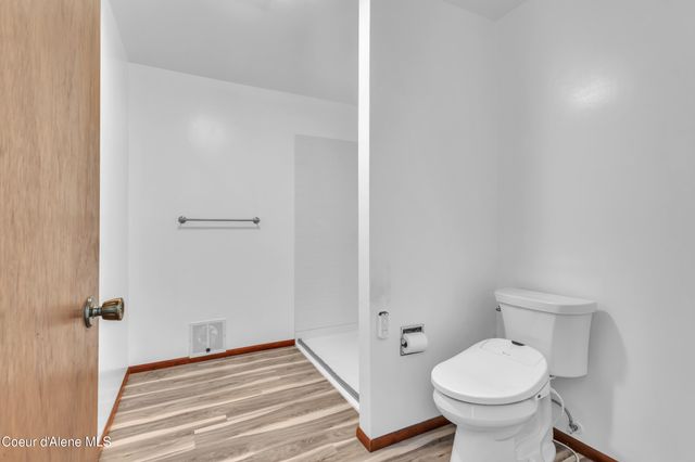 3010 E RIVERCREST DR, Post Falls, ID 83854