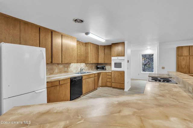 3010 E RIVERCREST DR, Post Falls, ID 83854