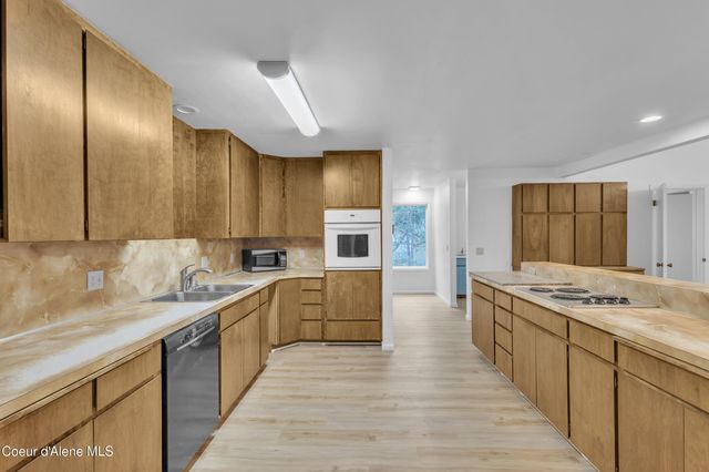 3010 E RIVERCREST DR, Post Falls, ID 83854