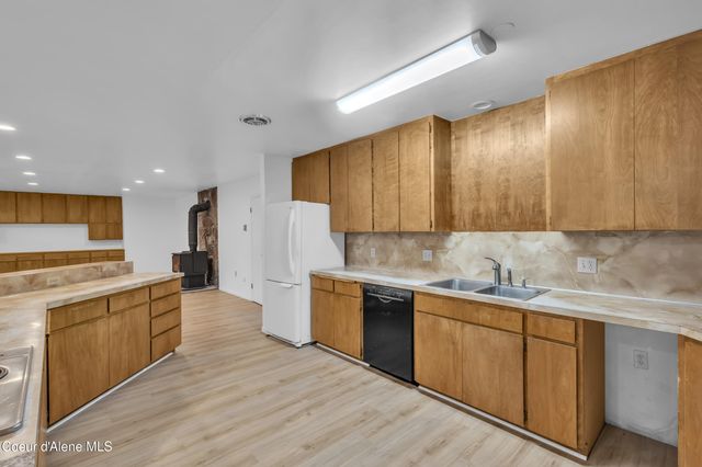 3010 E RIVERCREST DR, Post Falls, ID 83854