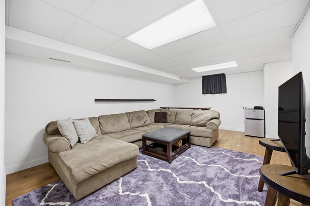 2229 4th Avenue S, Moorhead, MN 56560