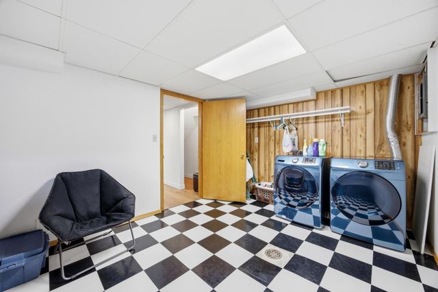 2229 4th Avenue S, Moorhead, MN 56560