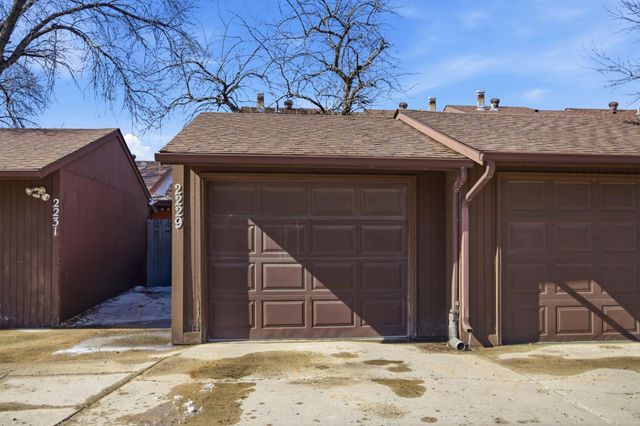 2229 4th Avenue S, Moorhead, MN 56560