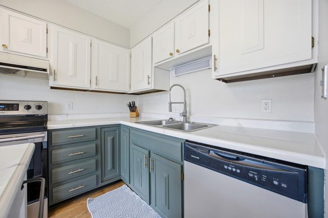 2229 4th Avenue S, Moorhead, MN 56560