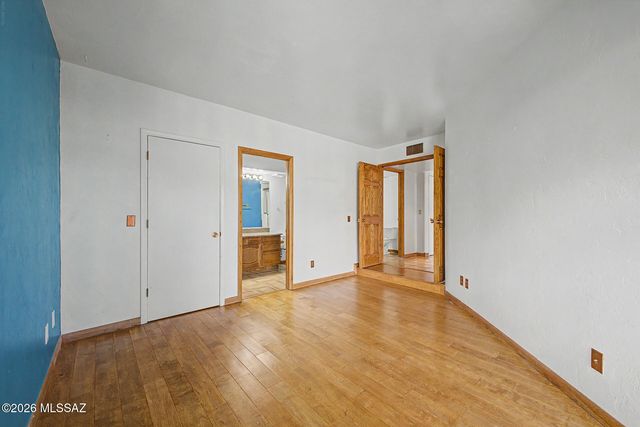 1383 W Tinna Place, Tucson, AZ 85745