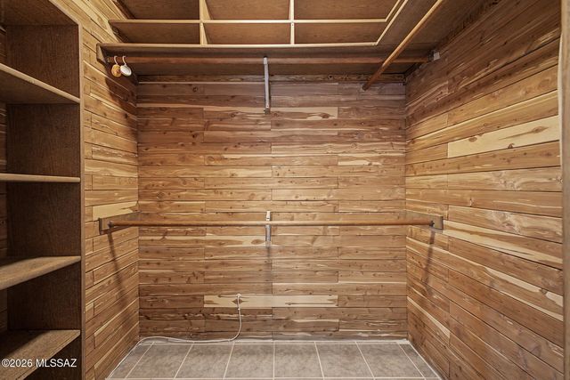 1383 W Tinna Place, Tucson, AZ 85745